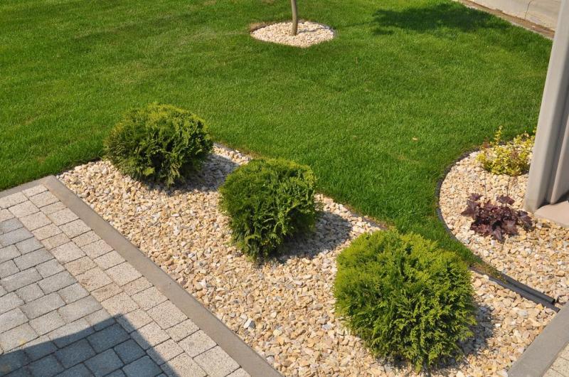 D&eacute;sherbage &eacute;cologique &agrave; Veckring, une m&eacute;thode saine pour votre jardin